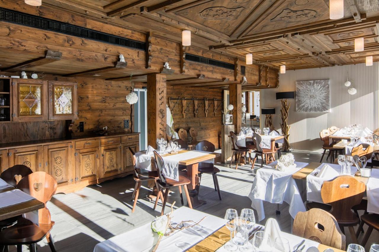 Hotel-Restaurant Ronalp Burchen ภายนอก รูปภาพ